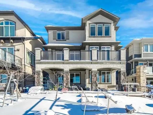 4 Bedroom House Calgary AB 105580933