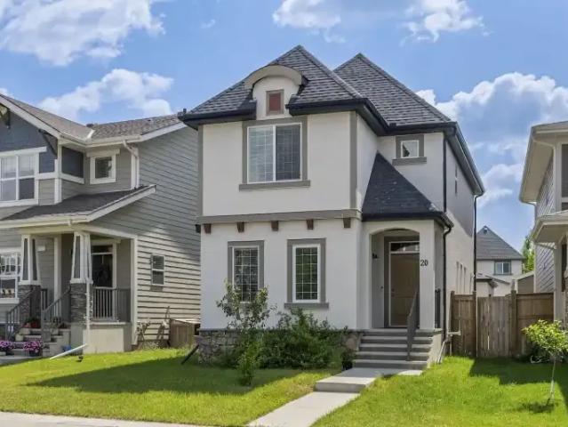 4 Bedroom House Calgary AB 105309329