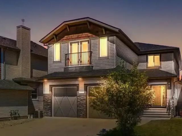 4 Bedroom House Calgary AB 105334104
