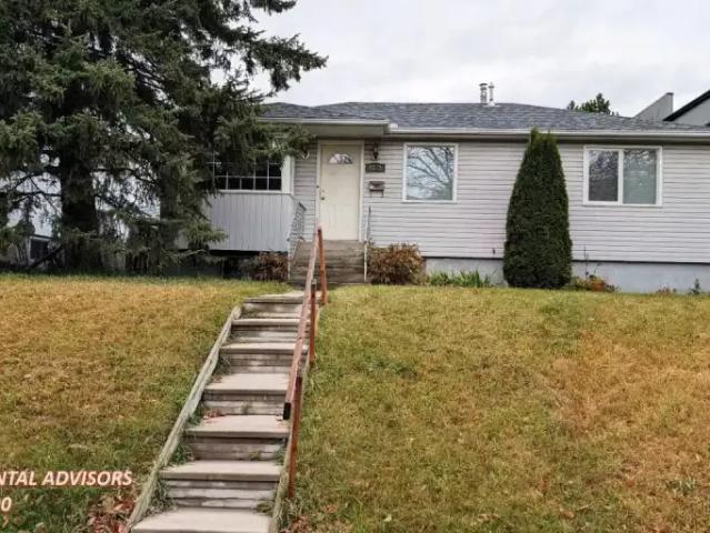 4 Bedroom House Calgary AB LS102018580