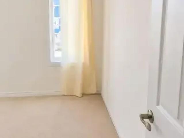 4 Bedroom House Cambridge ON 102204196
