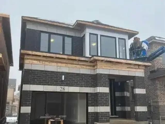 4 Bedroom House Cambridge ON 103487466