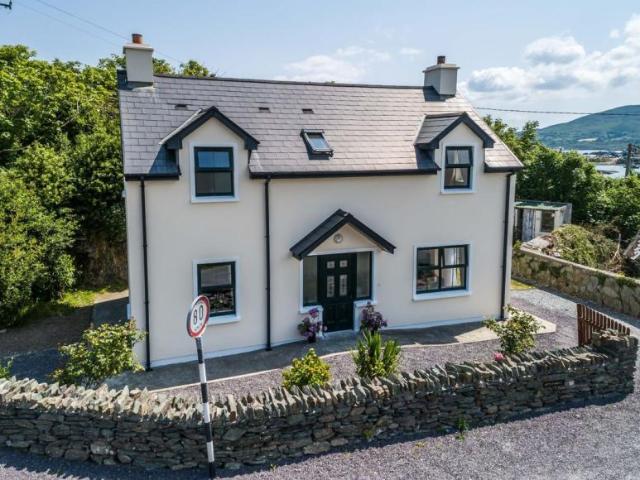 4 Bedroom House Castletownbere County Cork P75XN66 104563895