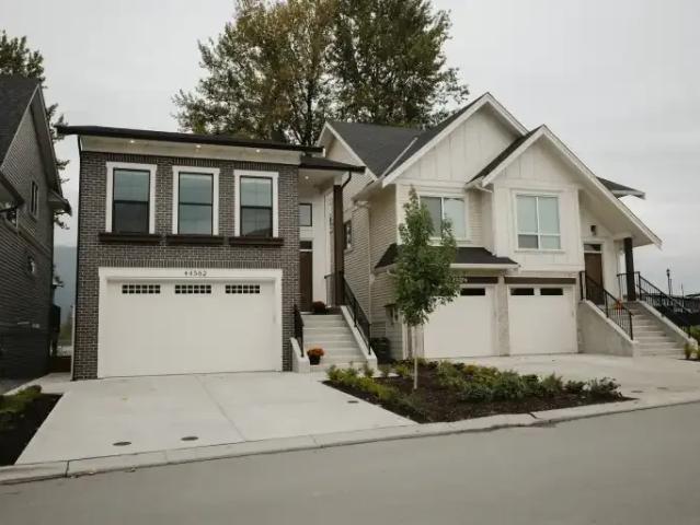 4 Bedroom House Chilliwack BC 101339191