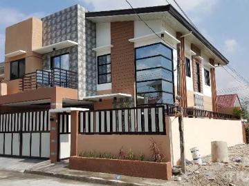 4 bedroom House and Lot for sale in Angeles City