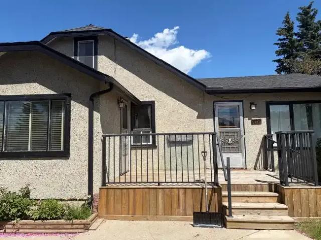 4 Bedroom House Airdrie AB 104182549