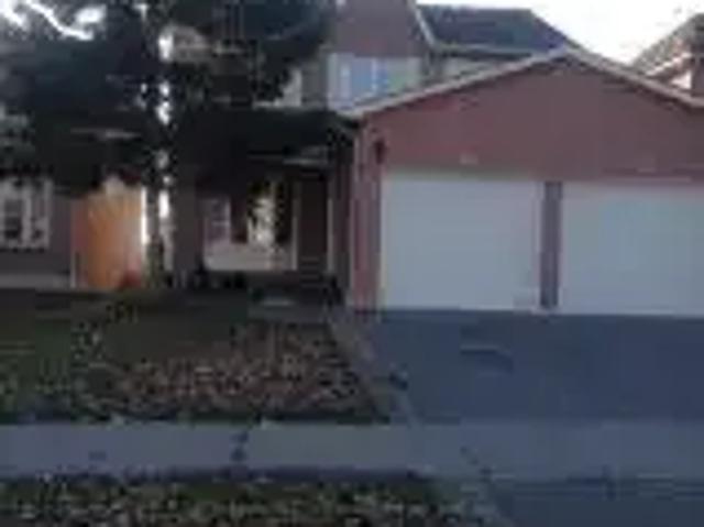 4 Bedroom House Ajax ON LS98748050