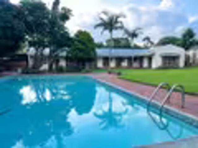 4 Bedroom House Athlone Park Athlone Park 103815963