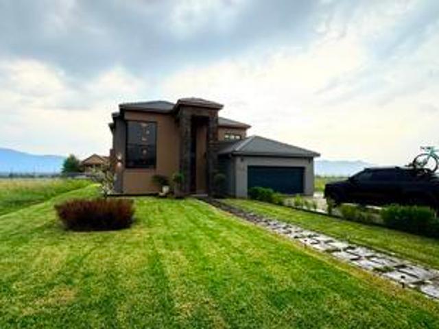 4 bedroom house available in evergla.