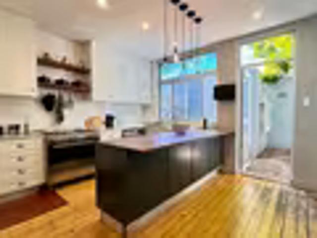 4 Bedroom House Bantry Bay Bantry Bay 103689502