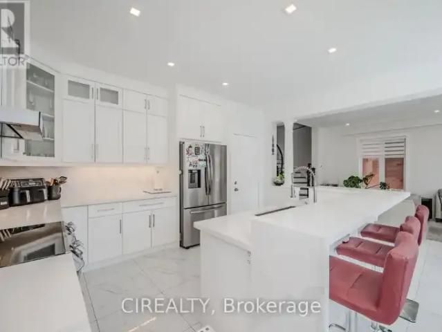 4 Bedroom House Burlington ON 102518823