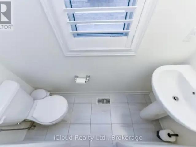 4 Bedroom House Burlington ON 102658576