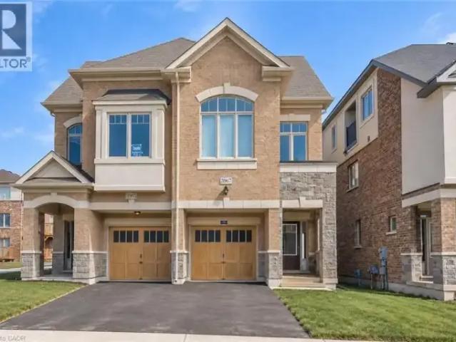 4 Bedroom House Burlington ON 105394916