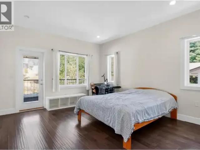 4 Bedroom House Burnaby BC 102915188