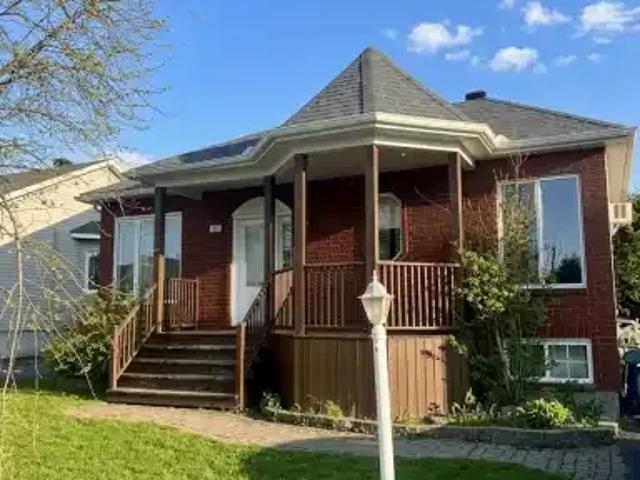 4 Bedroom House Gatineau QC LS101441486