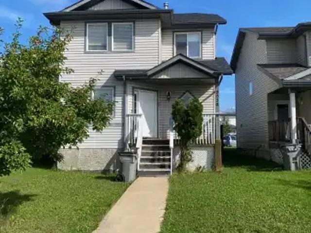4 Bedroom House Grande Prairie AB 104972609