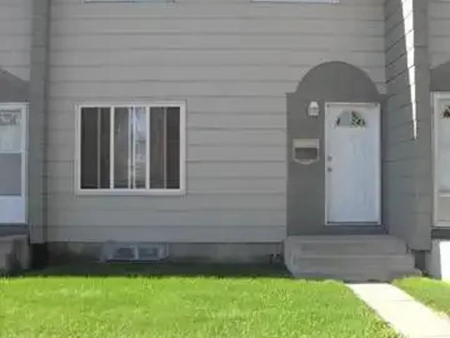 4 Bedroom House Grande Prairie AB 97940864