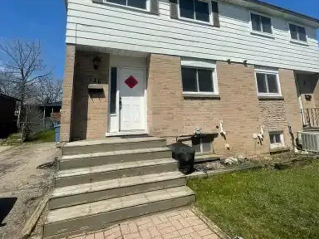 4 Bedroom House Guelph ON 102243015
