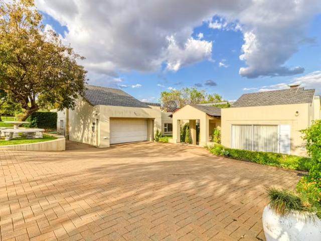 4 Bedroom House Da Da 103177475