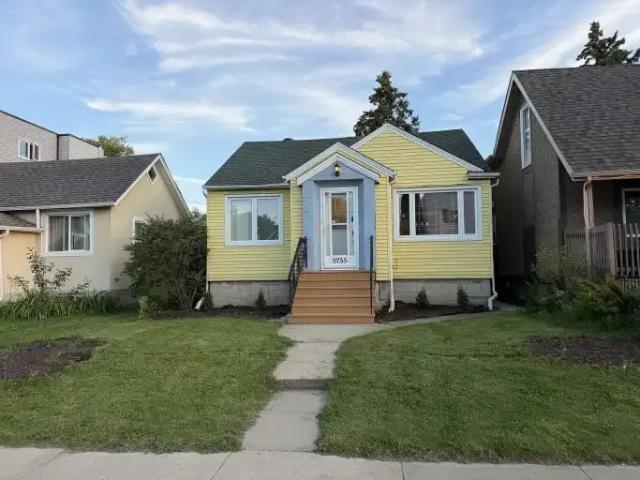 4 Bedroom House Edmonton AB 105071954