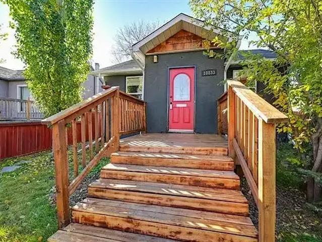 4 Bedroom House Edmonton AB 105110835