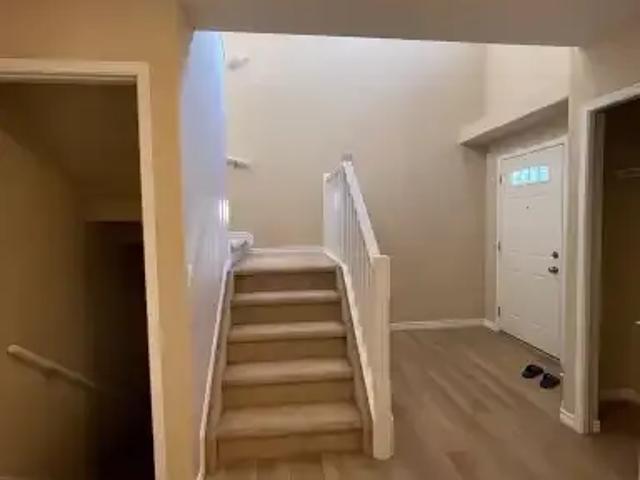4 Bedroom House Edmonton AB 103060444