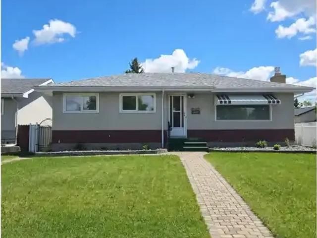 4 Bedroom House Edmonton AB 103380034