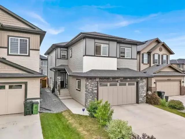 4 Bedroom House Edmonton AB 103840179