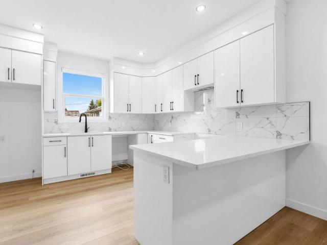 4 Bedroom House Edmonton AB 97741832