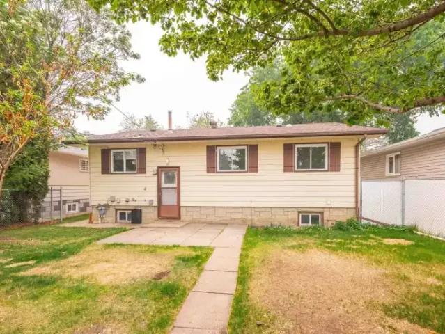 4 Bedroom House Edmonton AB LS101773564