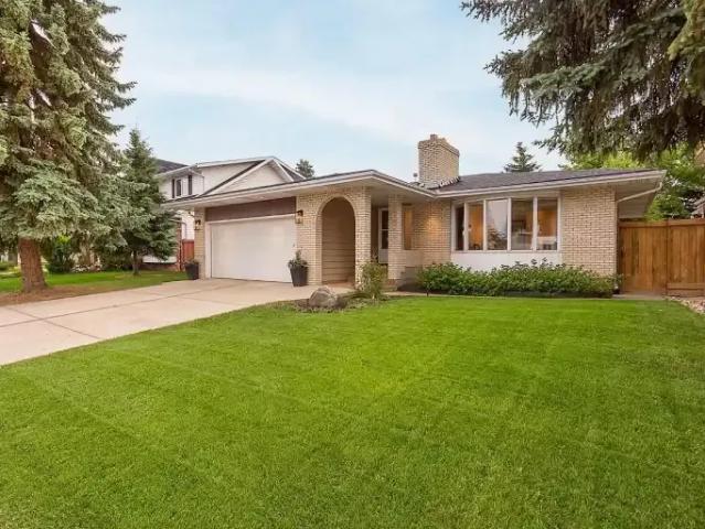 4 Bedroom House Edmonton AB LS101015545