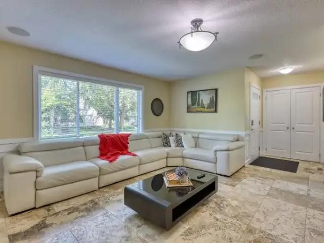 4 Bedroom House Edmonton AB LS102883791