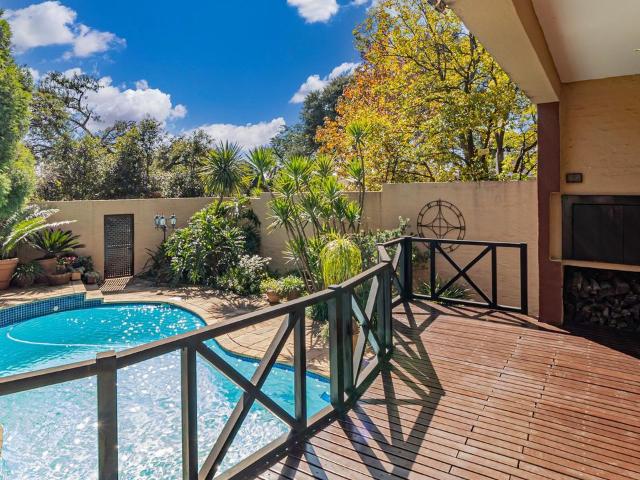 4 Bedroom house for sale in Constantia Kloof, Roodepoort