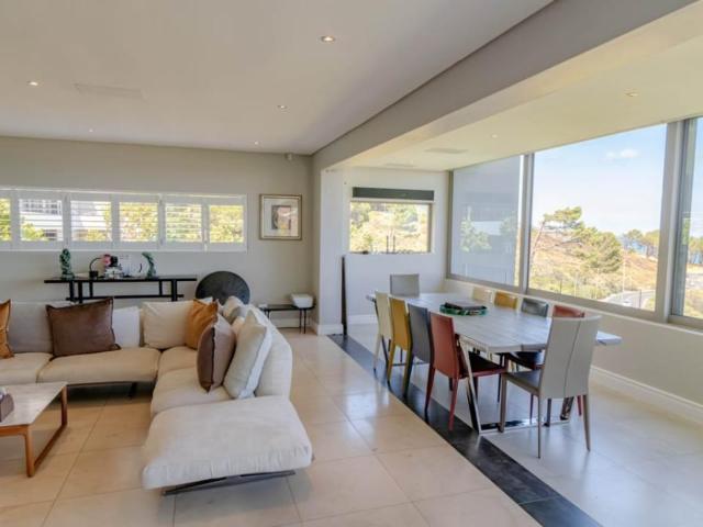 4 Bedroom house for sale in Camps Bay, Cape Town