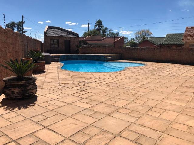 4 Bedroom House For Sale in Carletonville Central
