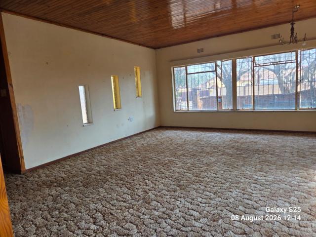 4 Bedroom House For Sale in Carletonville Central