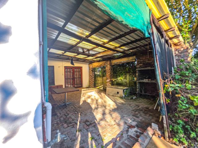 4 Bedroom House For Sale in Amalinda