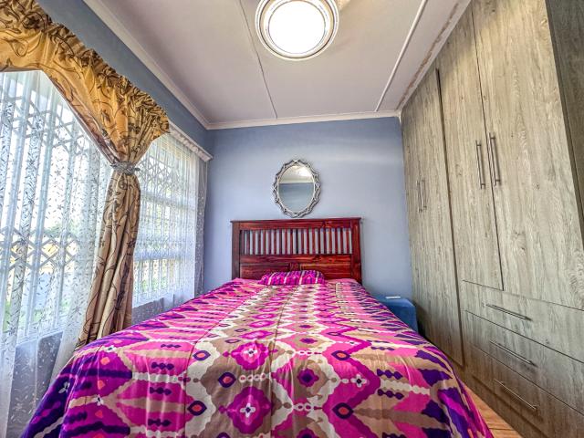 4 Bedroom House For Sale in Amalinda North