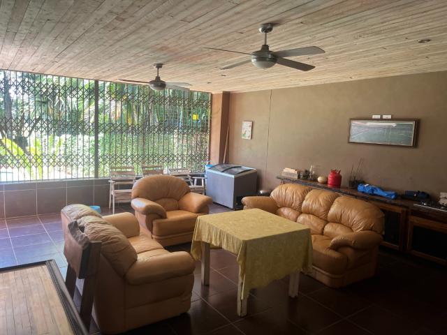 4 Bedroom House For Sale in Arborpark