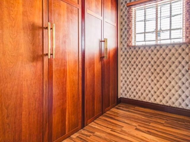4 Bedroom House For Sale in Aston Manor
