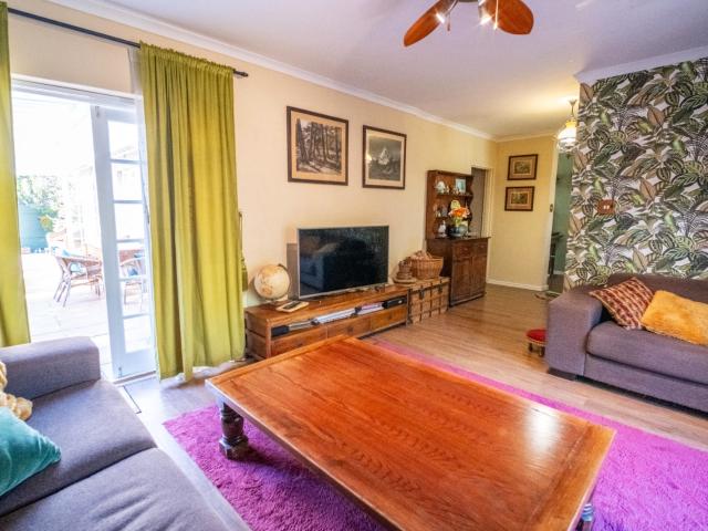4 Bedroom House For Sale in Aurora