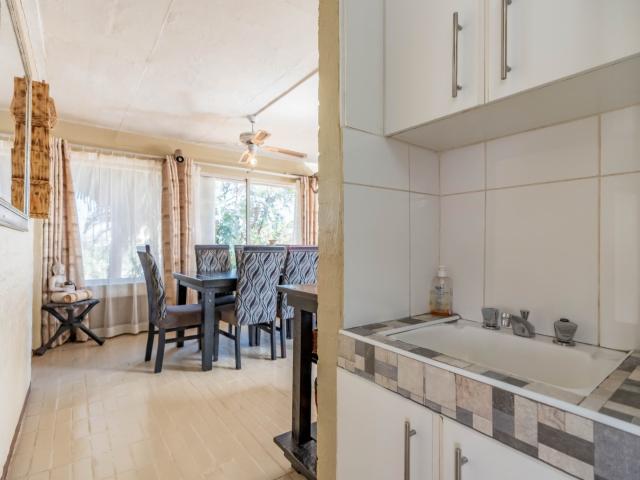 4 Bedroom House For Sale in Avoca