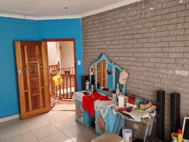 4 Bedroom house for sale in Avoca, Durban