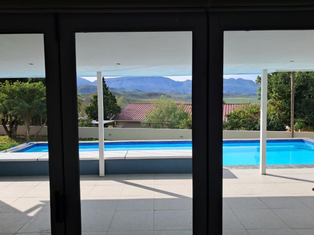 4 Bedroom House For Sale in Bonnievale