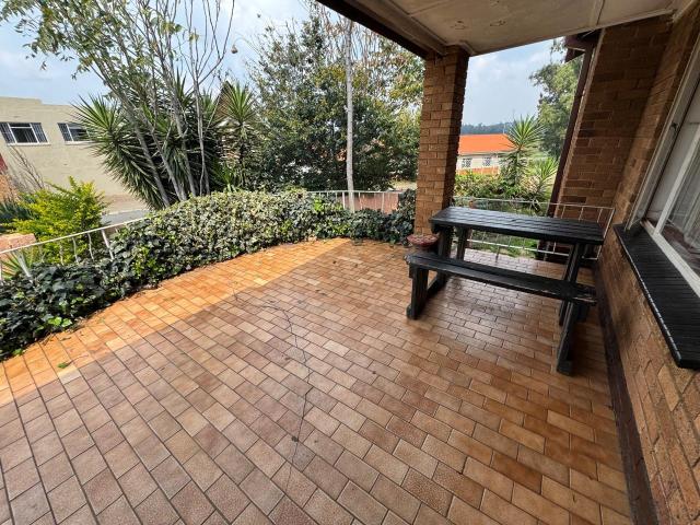 4 Bedroom House For Sale in Bosmont