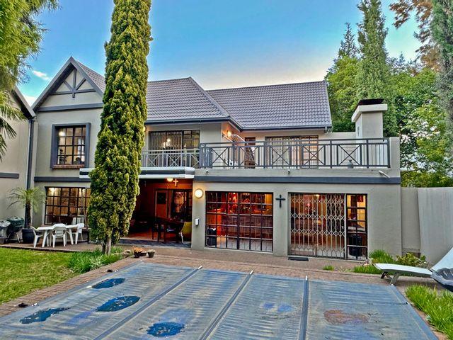 4 Bedroom House For Sale in Baysvalley
