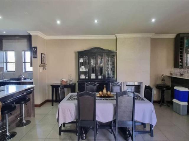 4 Bedroom house for sale in Bartlett, Boksburg