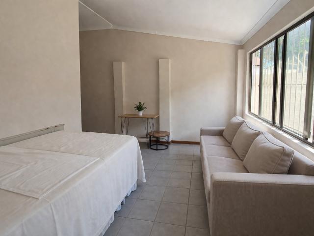 4 Bedroom House For Sale in Beacon Rocks