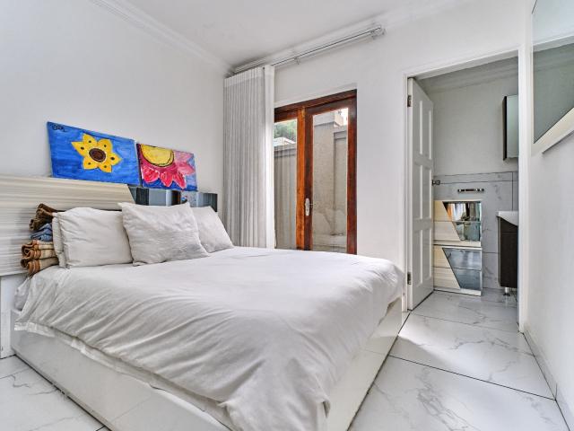 4 Bedroom House For Sale in Bedfordview