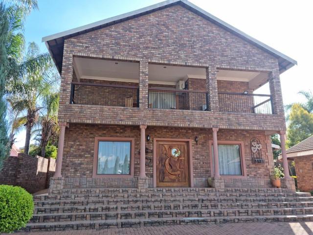 4 Bedroom House For Sale in Bela